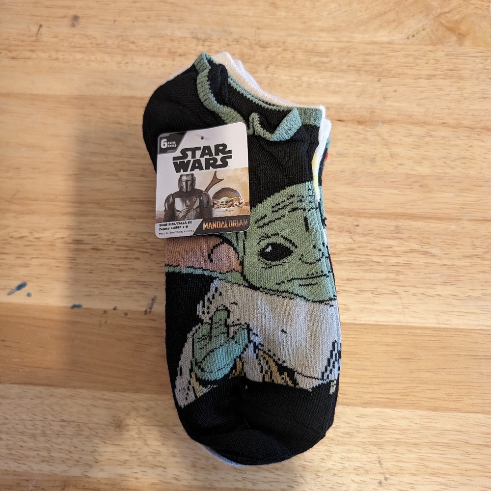 6 pair men large 3-9 Star.Wars Mandolorian